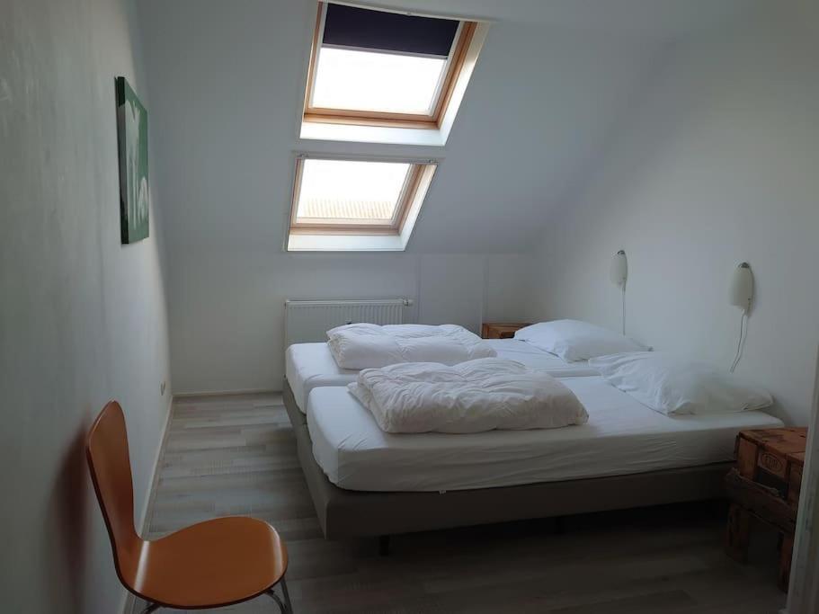 De Oostkamer; Eiland Appartement Naast Natuurgebied Boschplaat Oosterend  Extérieur photo